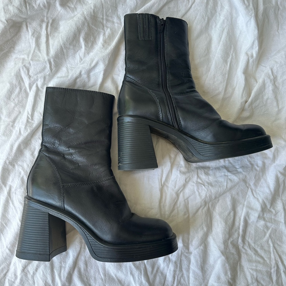 *****SOLD Steve Madden Fantasie Boot